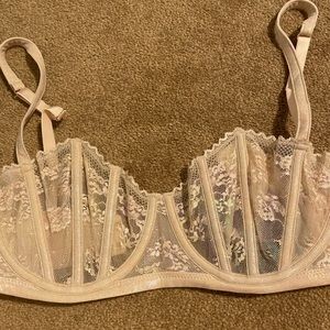 34DD SAVAGE X FENTY BRA